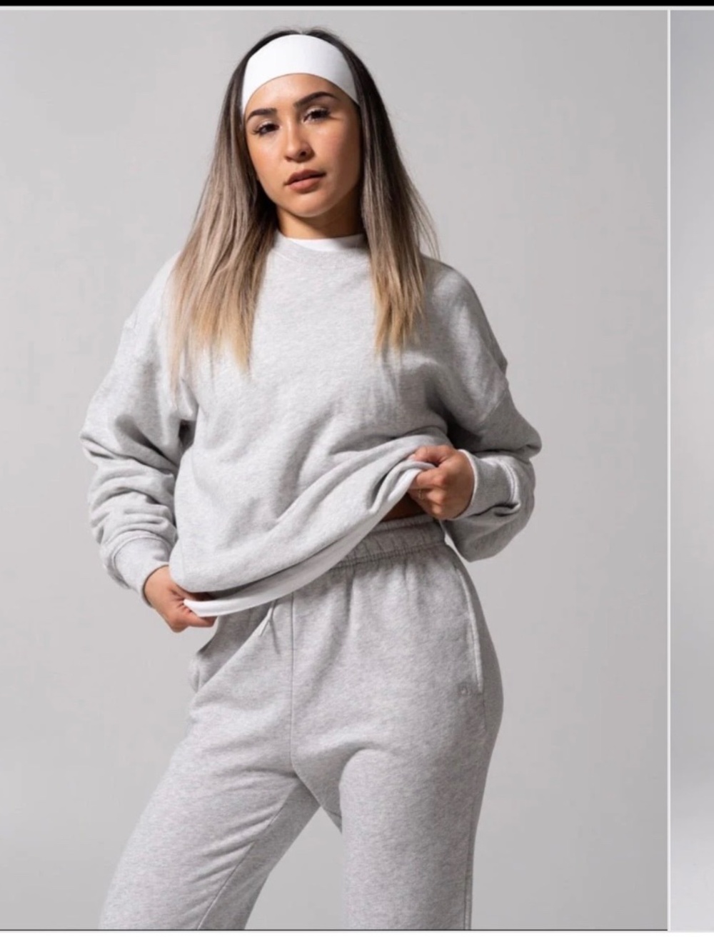 Buffbunny new arrival, fleece pullover sweatshirt, brand new with the tag